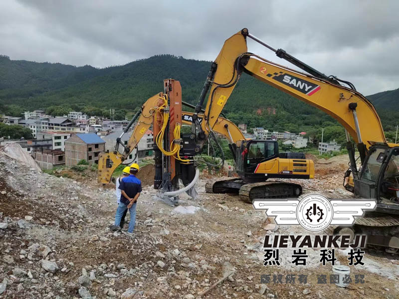 矿山岩石快速劈裂器